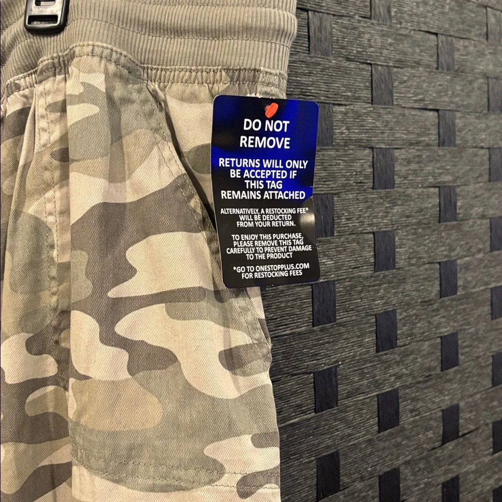 Woman Within Camouflage Pants - Picture 4 of 4